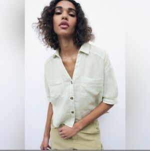 💚10 for $10💚 Bundle and save Light Green Button-Up Top